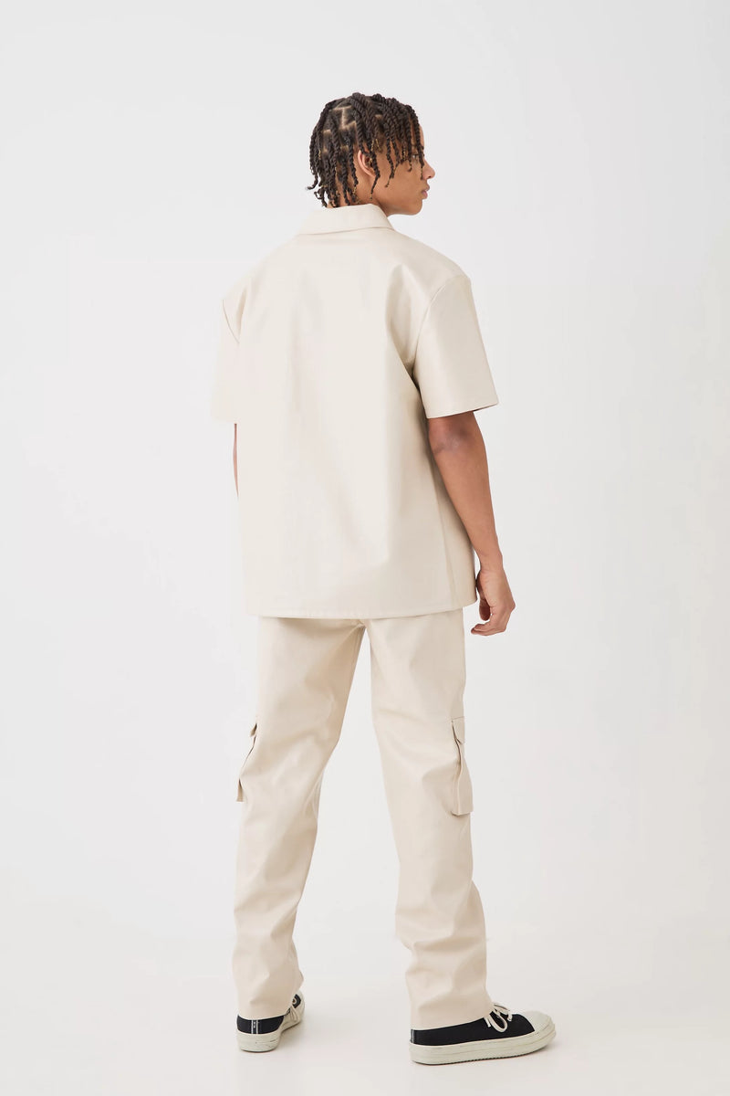 CONJUNTO DE SOBRECAMISA DE MANGA CURTA E CALÇA CARGO