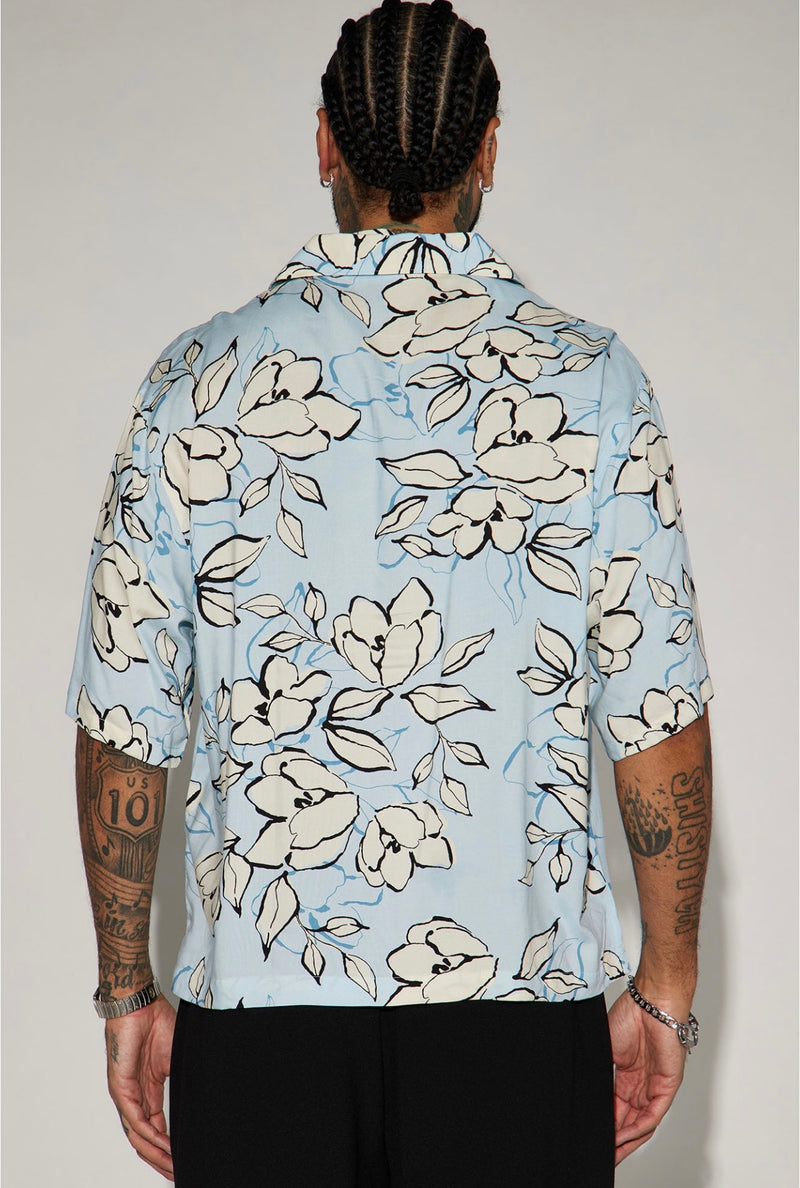 Camisa de botões com tema floral - Azul Claro