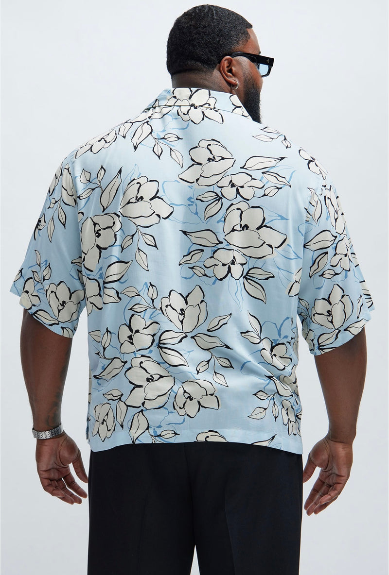 Camisa de botões com tema floral - Azul Claro