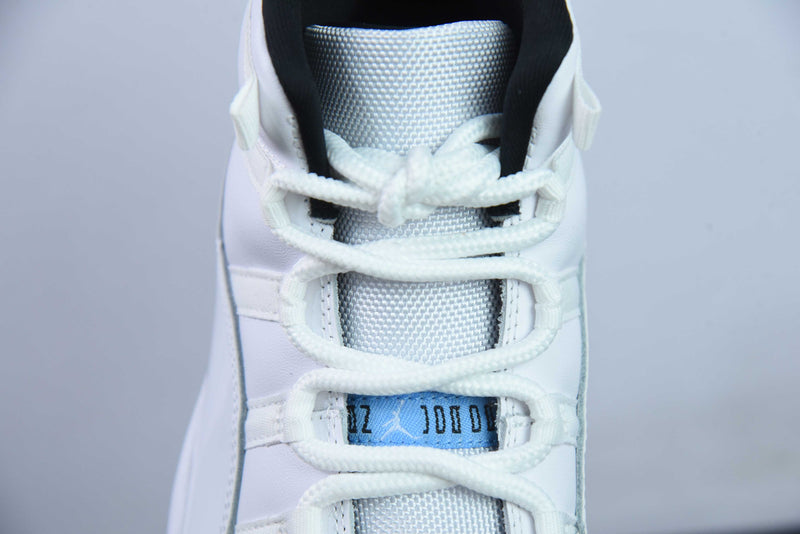 Jordan 11 Retro Legend Blue