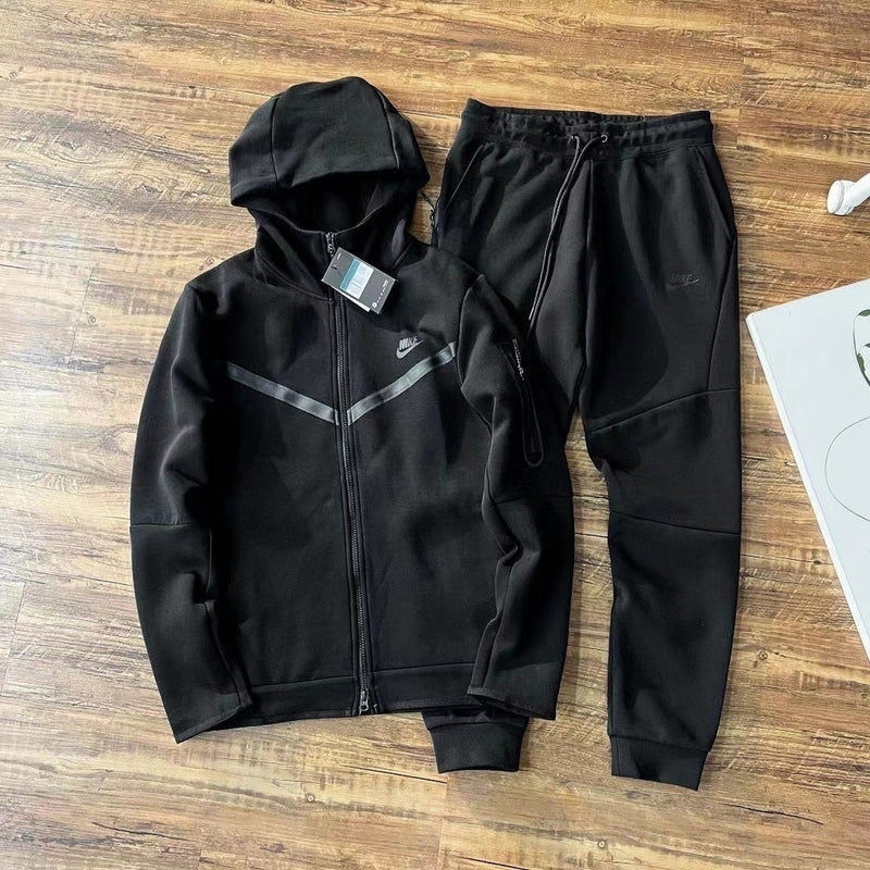 Conjunto Nike Tech Fleece