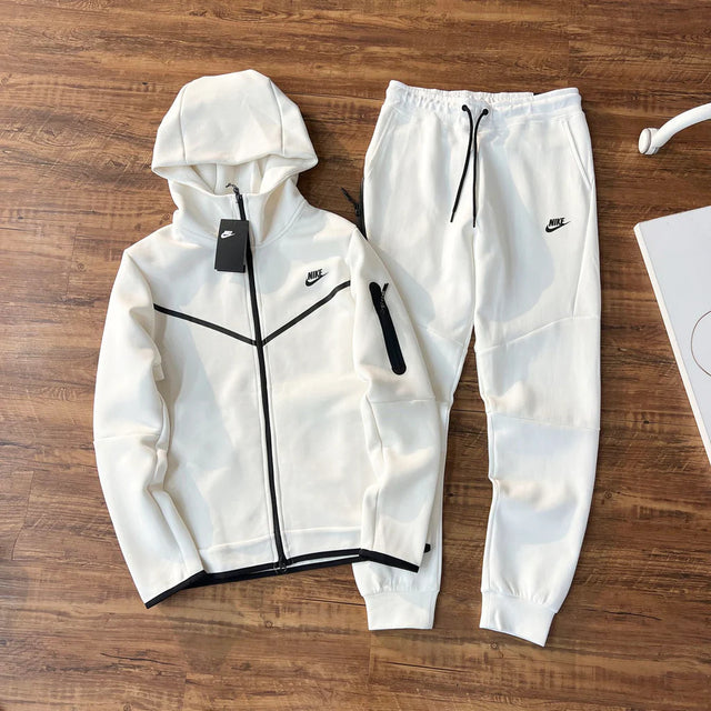 Conjunto Nike Tech Fleece