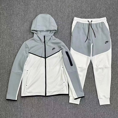 Conjunto Nike Tech Fleece