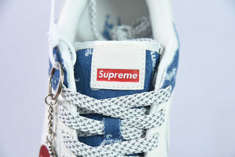 Nike Dunk Low Supreme