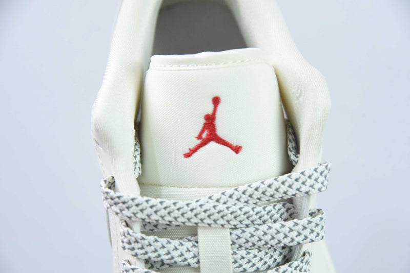 Jordan 1 Low x Supreme