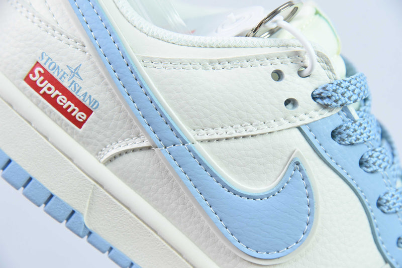 Nike SB Dunk x Supreme
