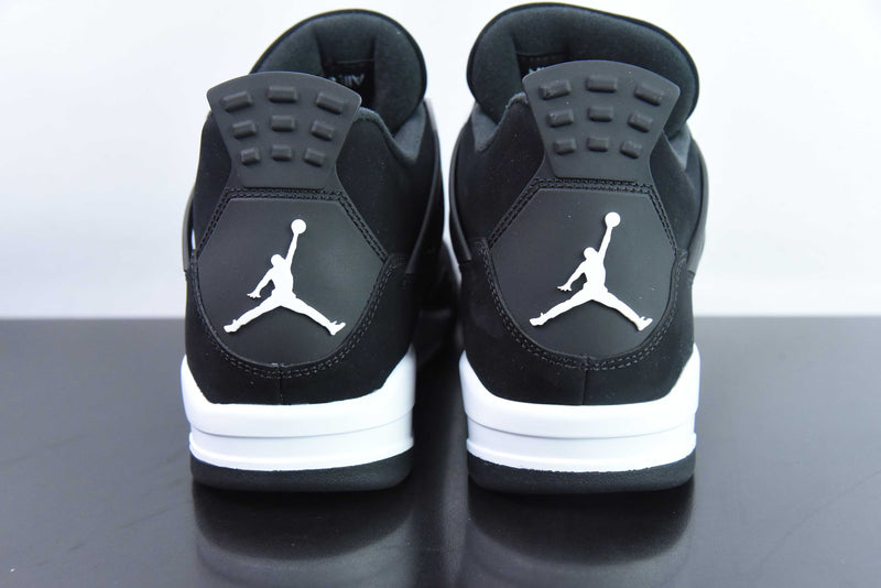 Jordan 4 Retro White Thunder