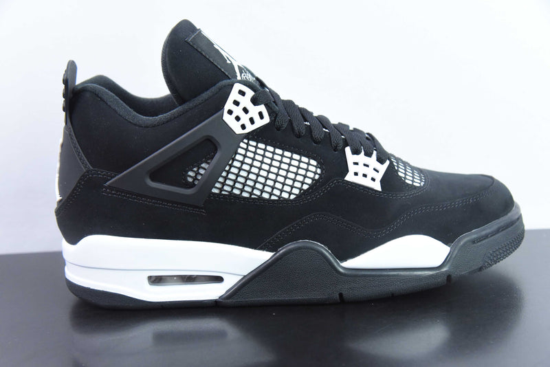 Jordan 4 Retro White Thunder