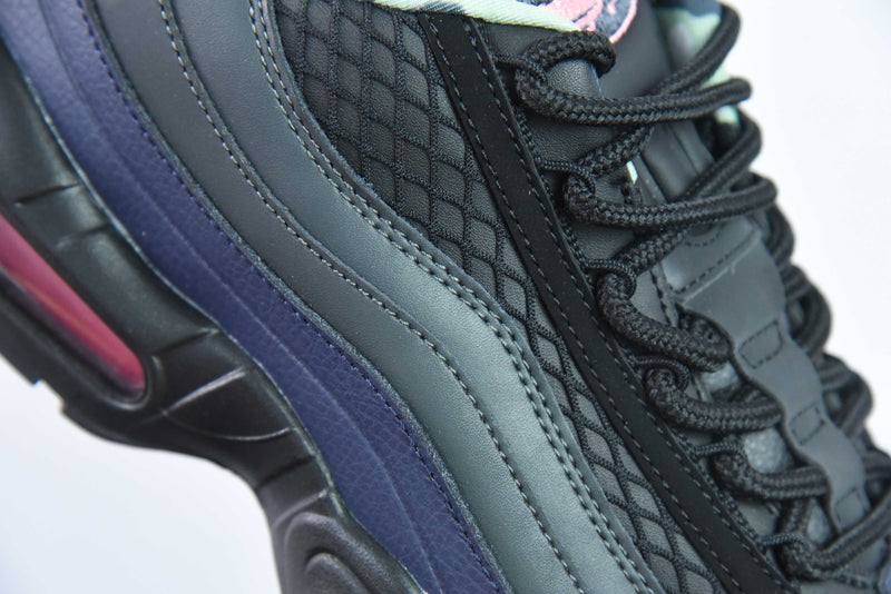 Nike Air Max 95 SP Corteiz Pink Beam