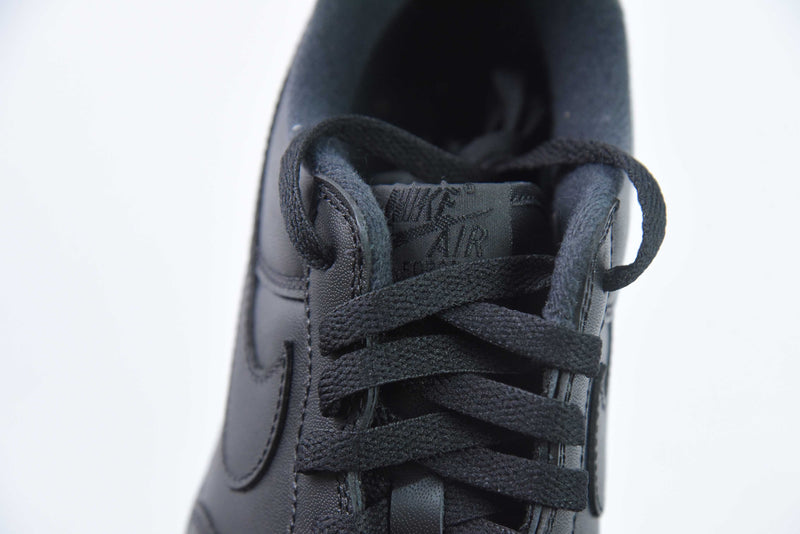 Nike Air Force 1 Low Supreme Preto