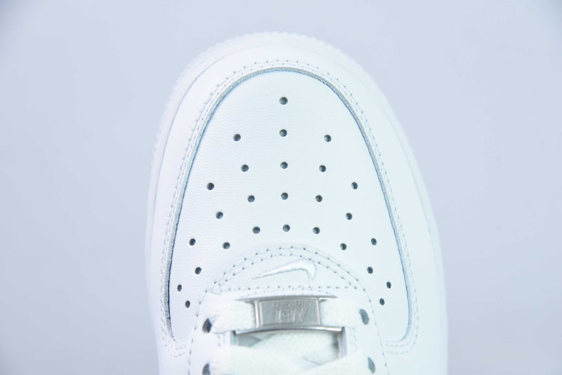 Nike Air Force 1 Low Supreme Branco