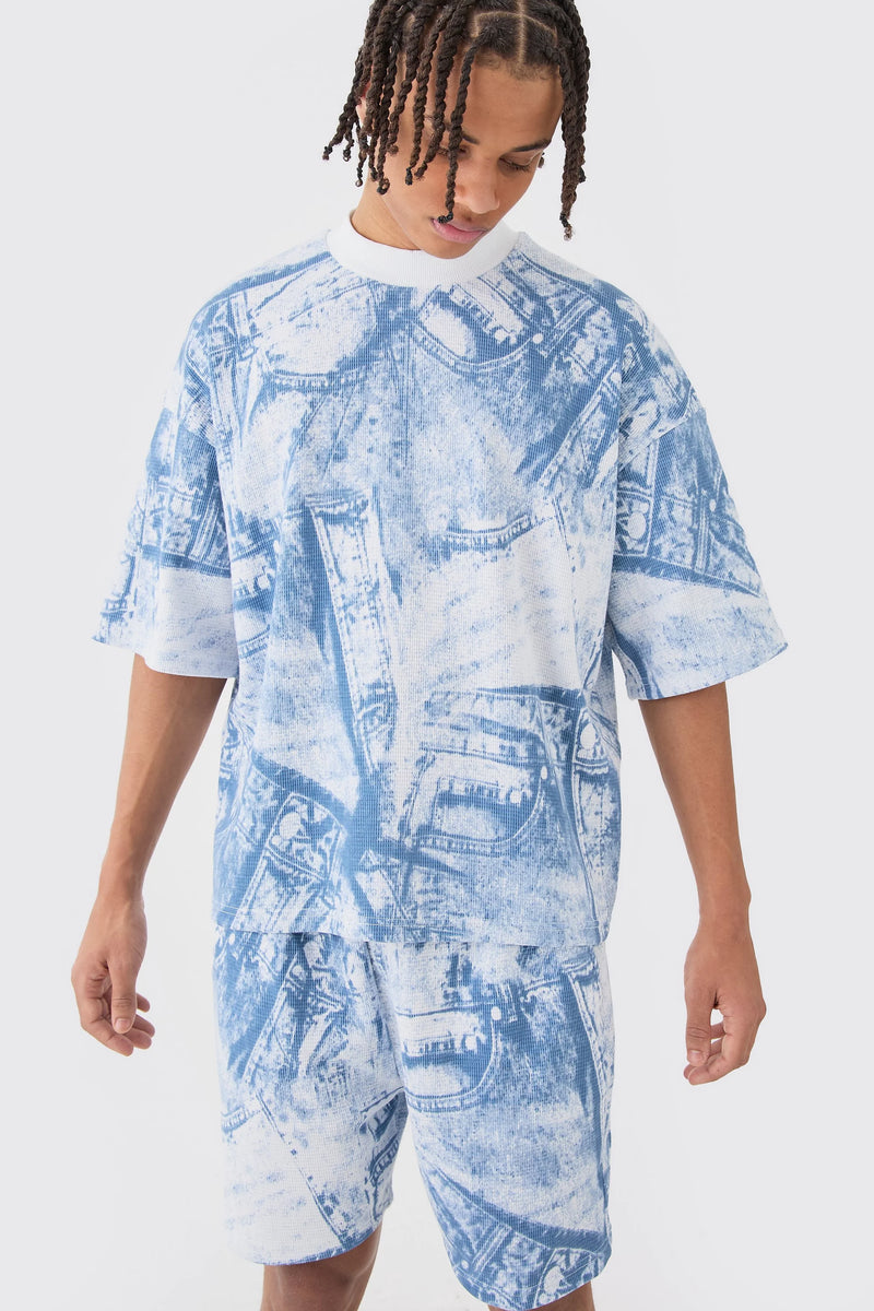 CONJUNTO DE CAMISETA E SHORTS ESTAMPADOS EM JEANS BOXY OVERSIZED