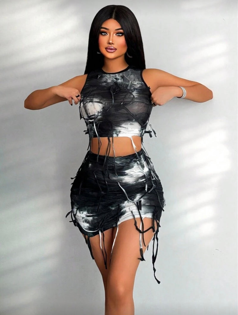 Conjunto Feminino Tie-Dye Slim Fit com Top Crop Rasgado e Saia