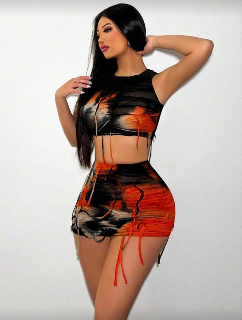 Conjunto Feminino Tie-Dye Slim Fit com Top Crop Rasgado e Saia