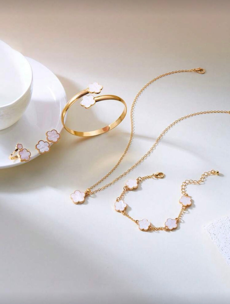 Conjunto de Joias Versáteis de Trevo de Quatro Folhas com 6 Peças, Incluindo Brincos, Colar, Pulseira, Bracelete, Anel