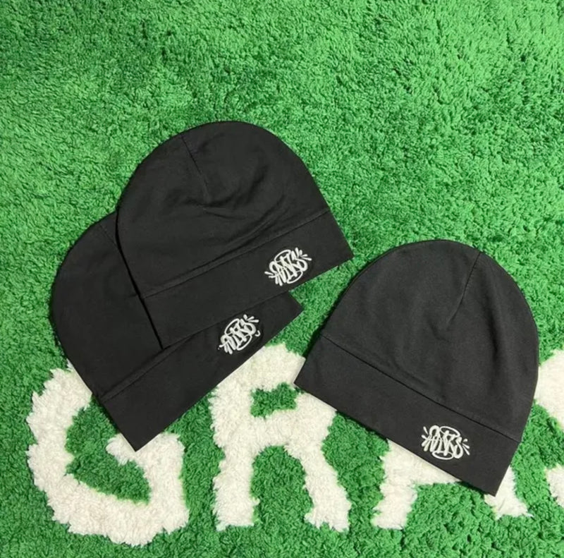 Syna Seamless Hat