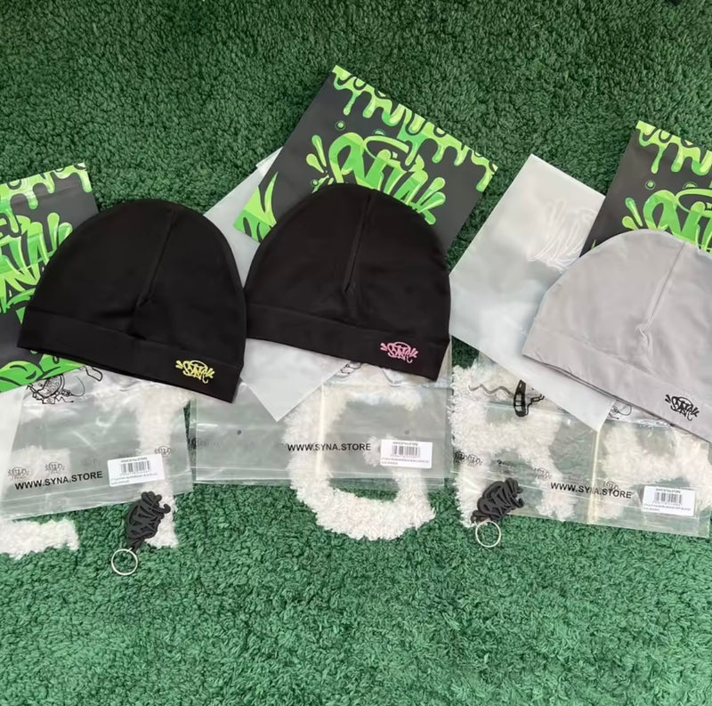 Syna Seamless Hat